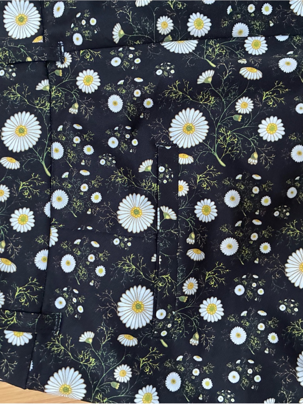 Wildfang Cropped Suit Pants with White Daisy Print - Picture 4 of 8